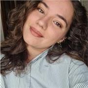 Offro lezioni a bambini di tutte le età, dalle scuole elementari arrivando a ripetizioni per esami universitari.